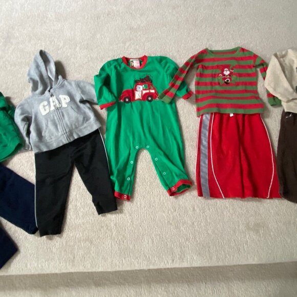 Boys  Bundle size 12 months  Christmas - Picture 7 of 7